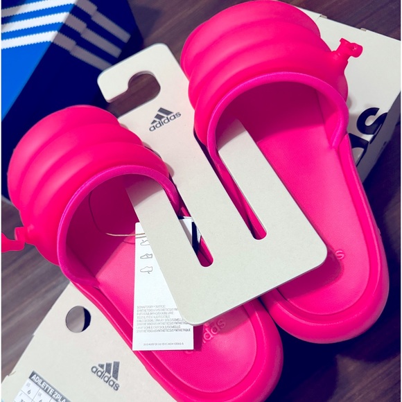 🔥SOLD🔥 🛍️Adidas Slides🛍️ - Picture 3 of 11
